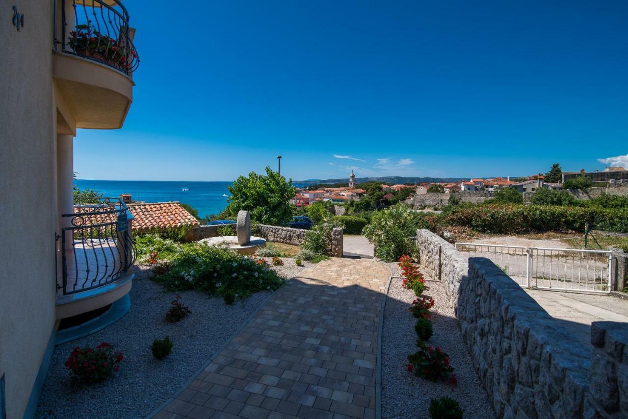 Franko & Ana Apartments Krk Town Eksteriør billede