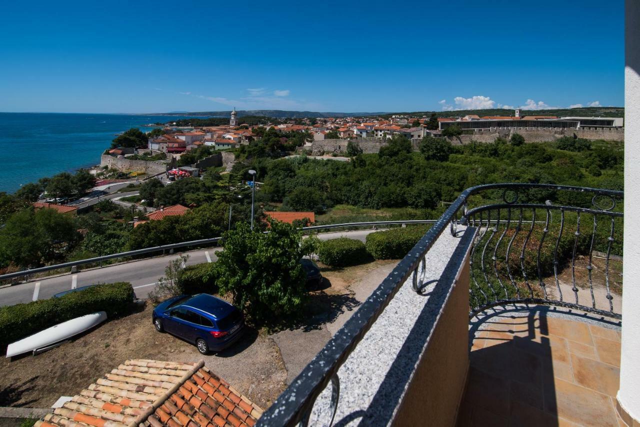 Franko & Ana Apartments Krk Town Eksteriør billede