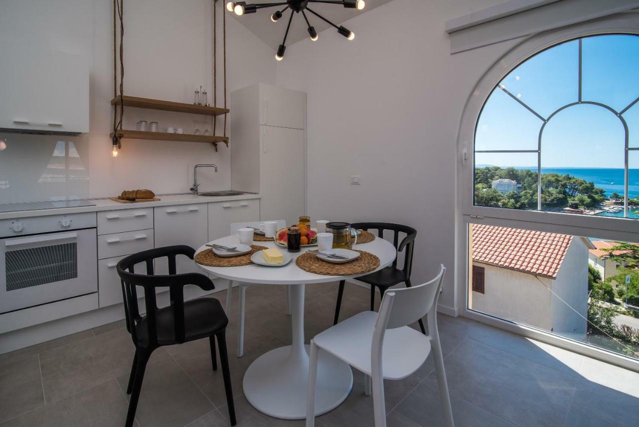 Franko & Ana Apartments Krk Town Eksteriør billede