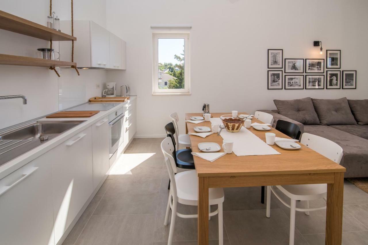 Franko & Ana Apartments Krk Town Eksteriør billede