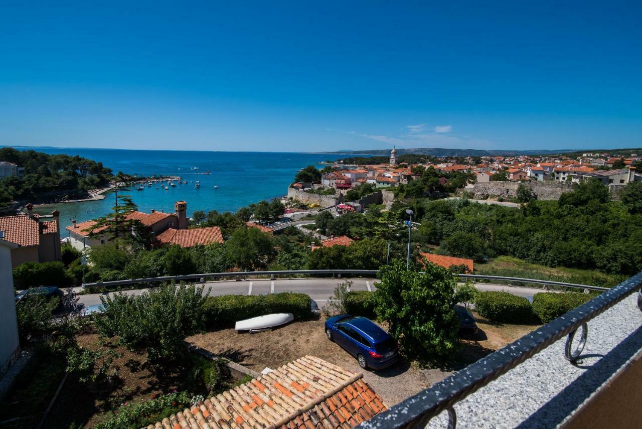 Franko & Ana Apartments Krk Town Eksteriør billede